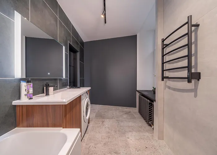 Old Town Stylish With Spacious Bathroom Апартаменты Рига